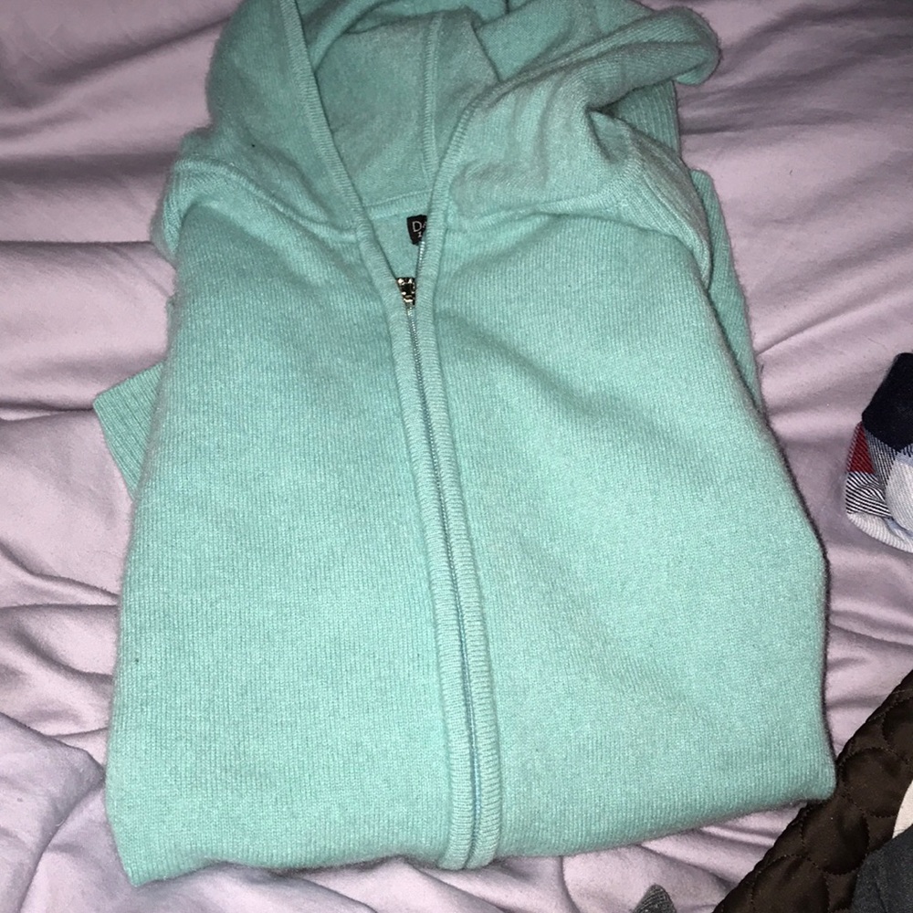 Cashmere zip up sweater